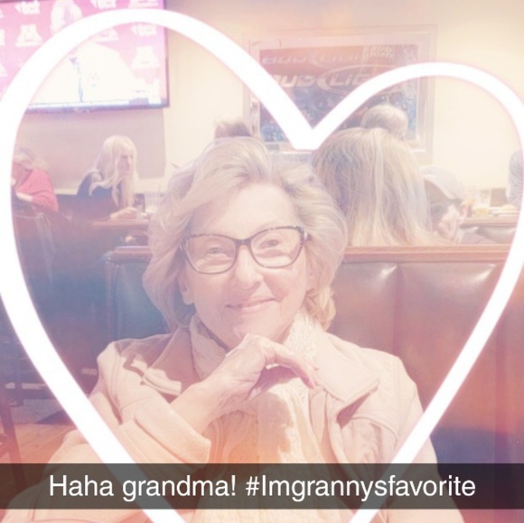 Meet your Posher, Brooke - Picture 2 of 8